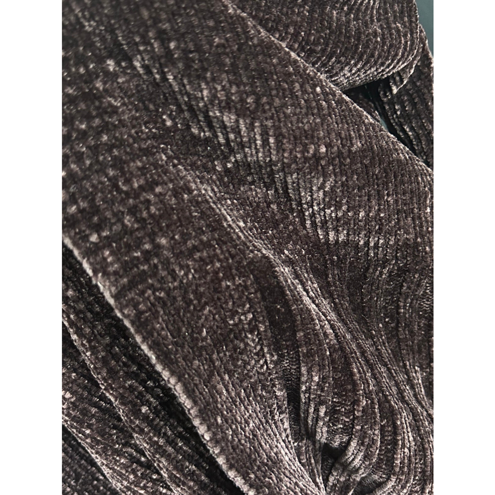 Velvet Cardigan - Picture 2 of 4